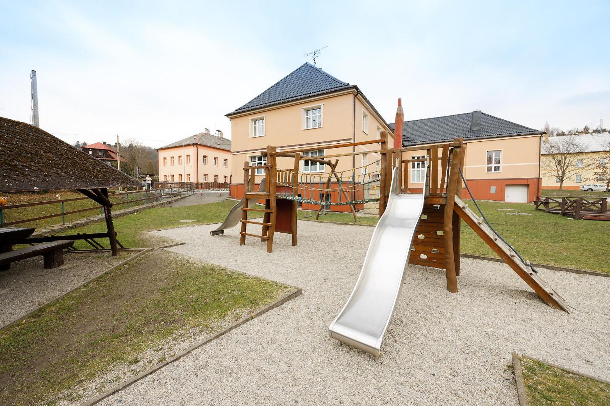 Penzion A Restaurace Na Krizovatce Polevsko Luaran gambar